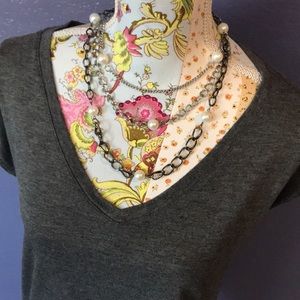 ⭐️ 5 for 15 Sale! ⭐️ Metal & pearl necklace